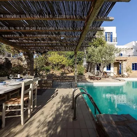 Βίλα Padma, Paros